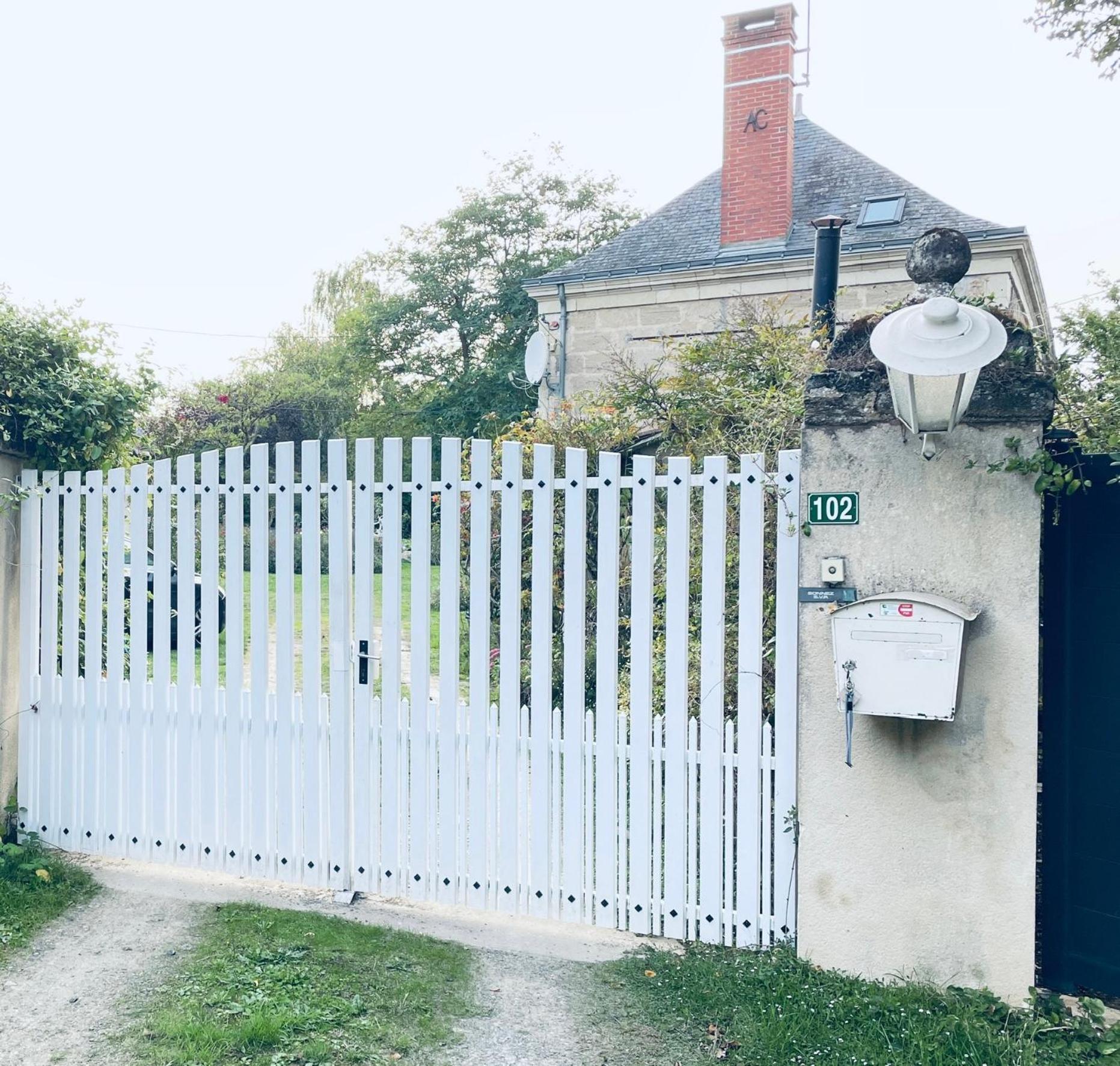 Chambre De Charme Dans Un Jardin De 1500M2 Nueil-sur-Layon Exterior foto