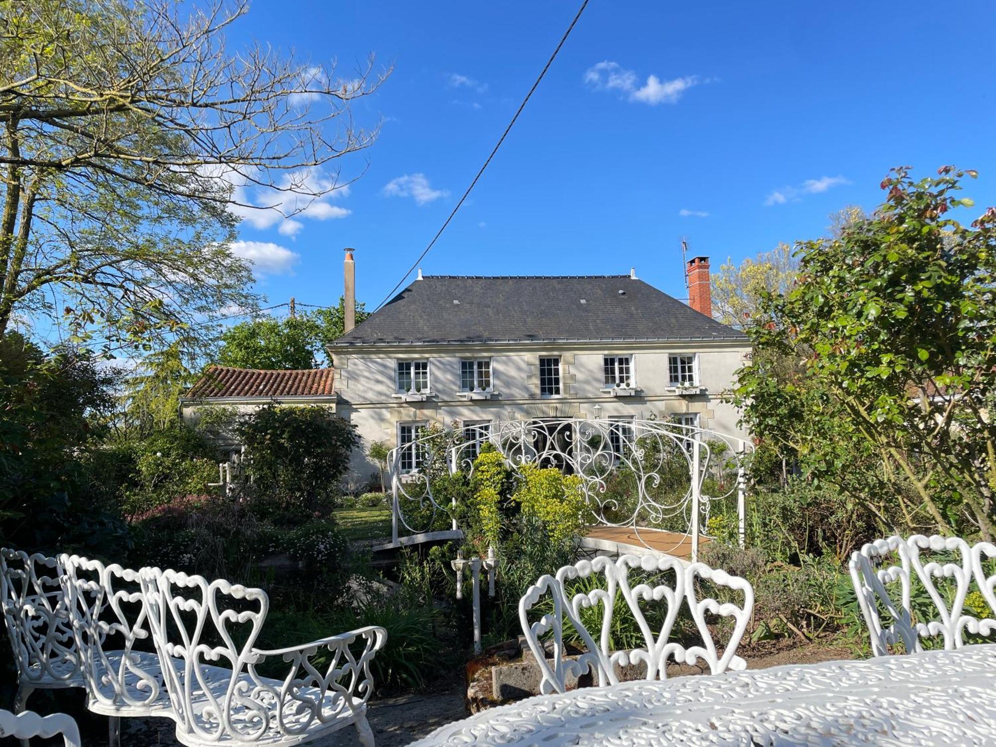 Chambre De Charme Dans Un Jardin De 1500M2 Nueil-sur-Layon Exterior foto